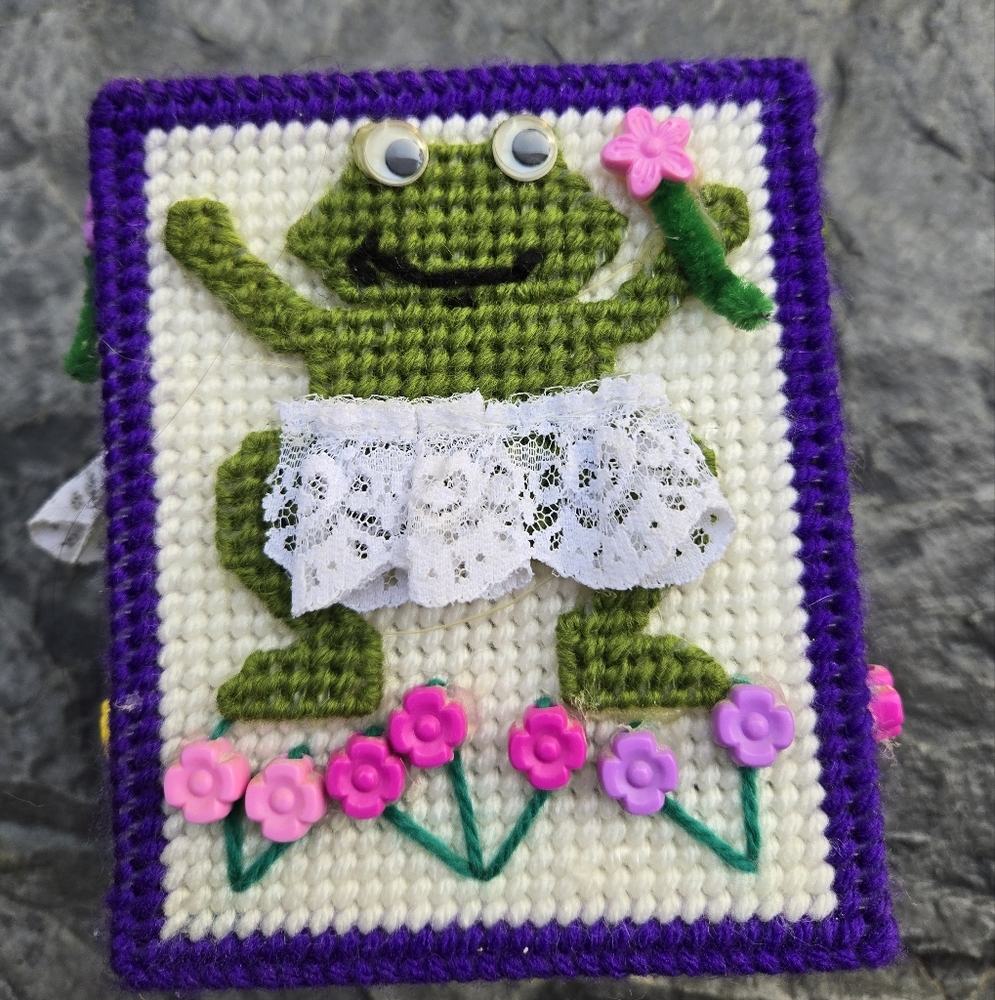 Handcrafted Frog Design Needlepoint Tissue Box Cover